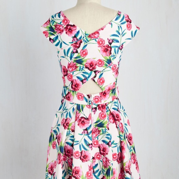 ModCloth Most Ravishing Dress - Picture 6 of 7